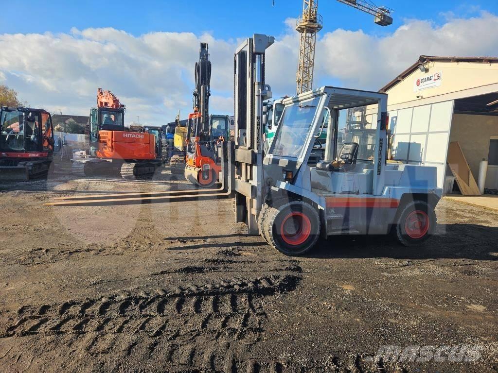 Fiat DL80C شاحنة مناولة