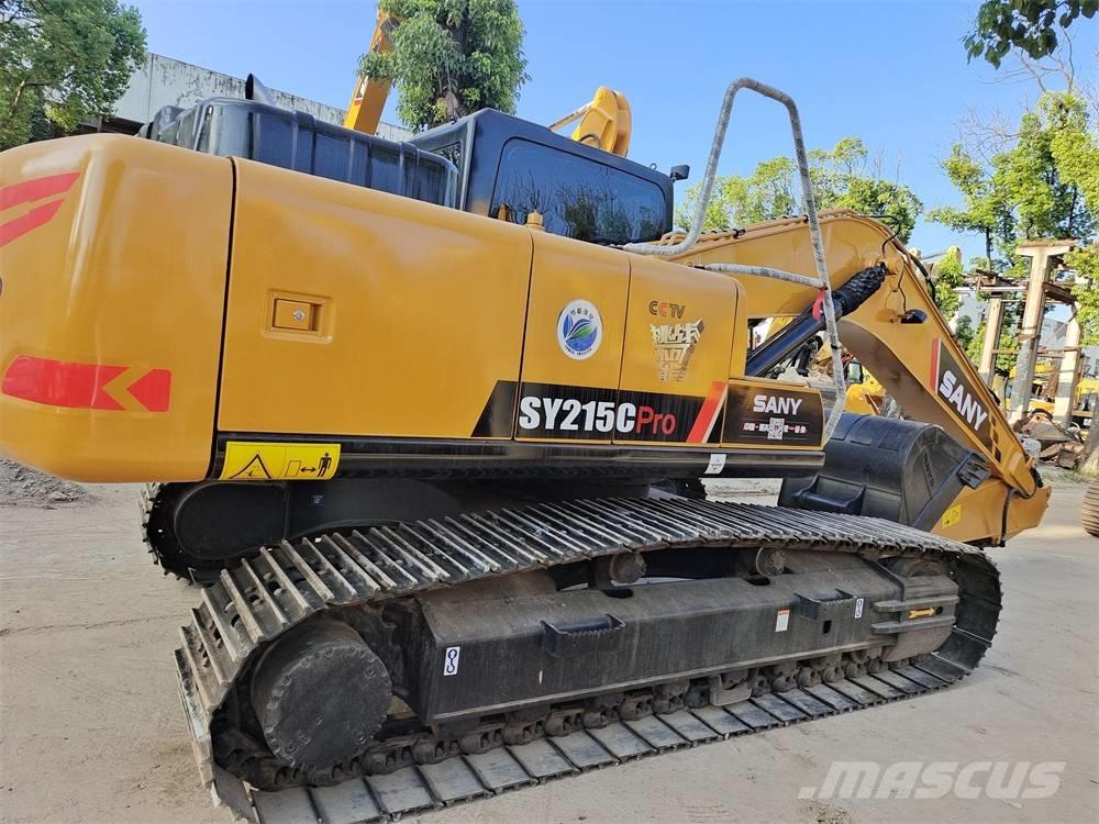 Sany SY 215 C حفارات زحافة