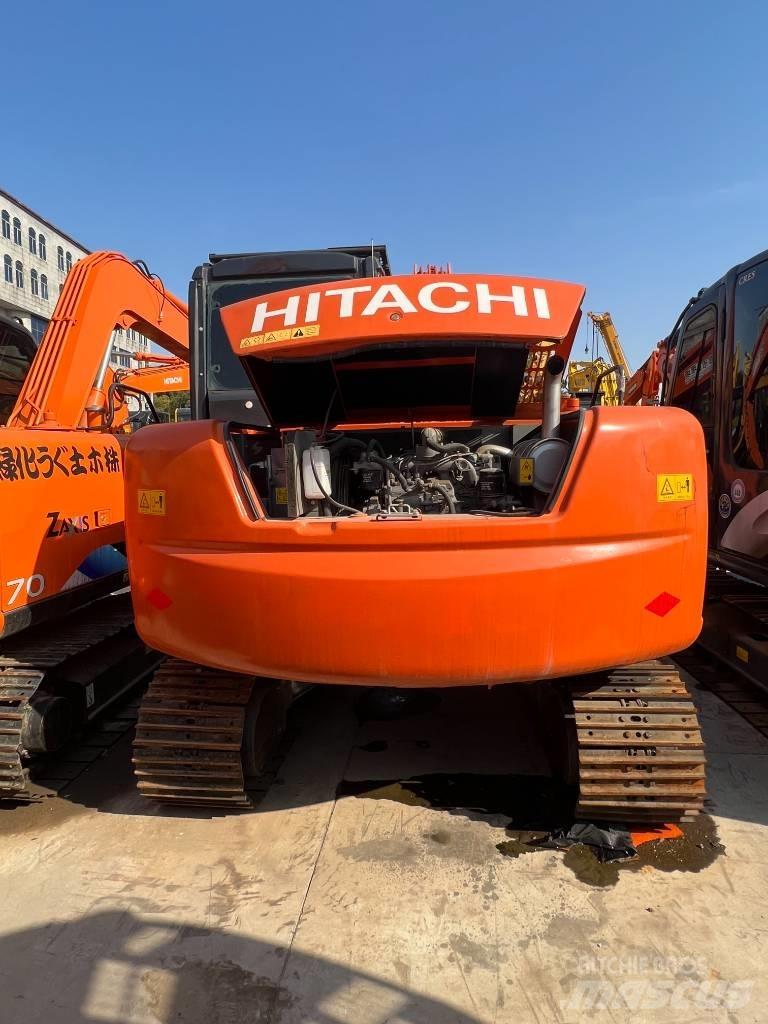 Hitachi ZX70 حفارات وسط 7 طن - 12 طن
