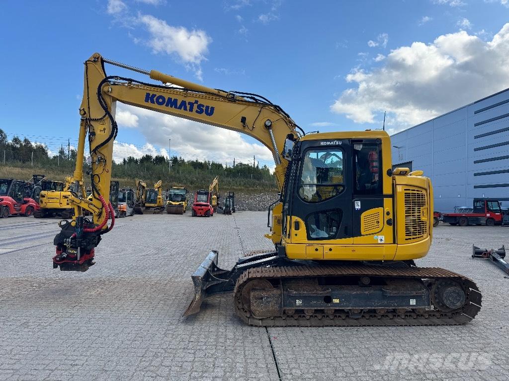 Komatsu PC 138 US-11 حفارات زحافة