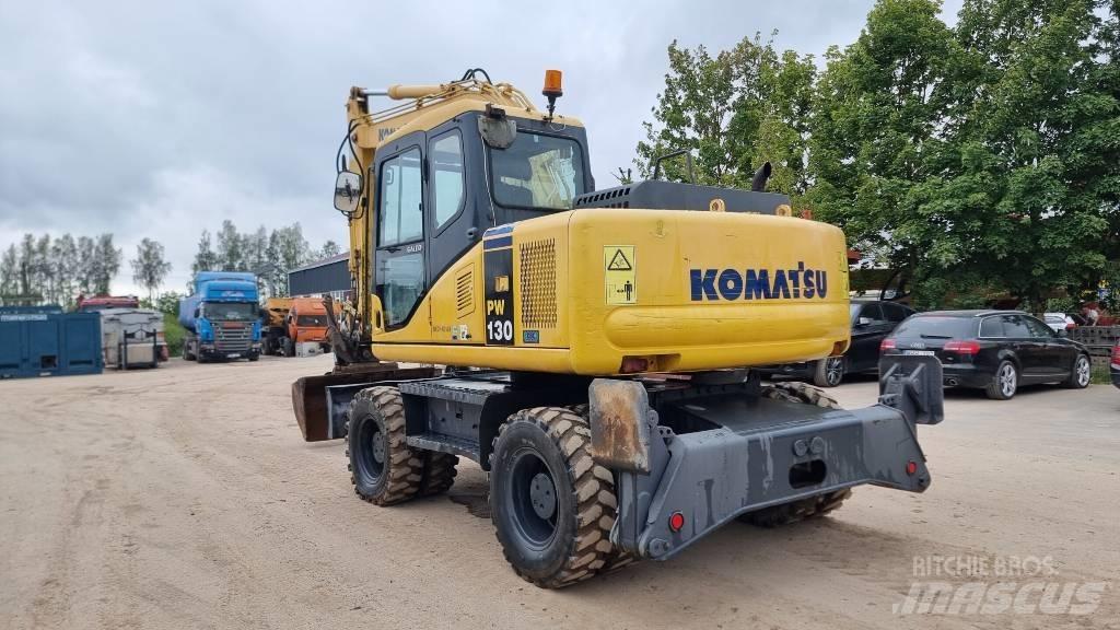 Komatsu PW 130-7K حفارات بعجل