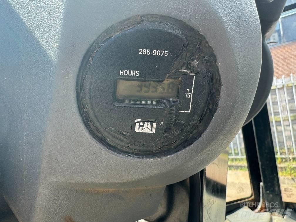 CAT CP 533 E مداحل أحادية الأسطوانة