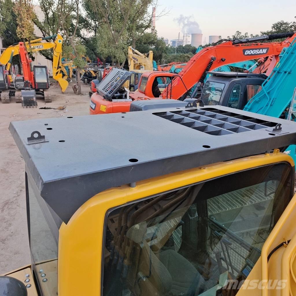 Komatsu PC 200-8 حفارات زحافة