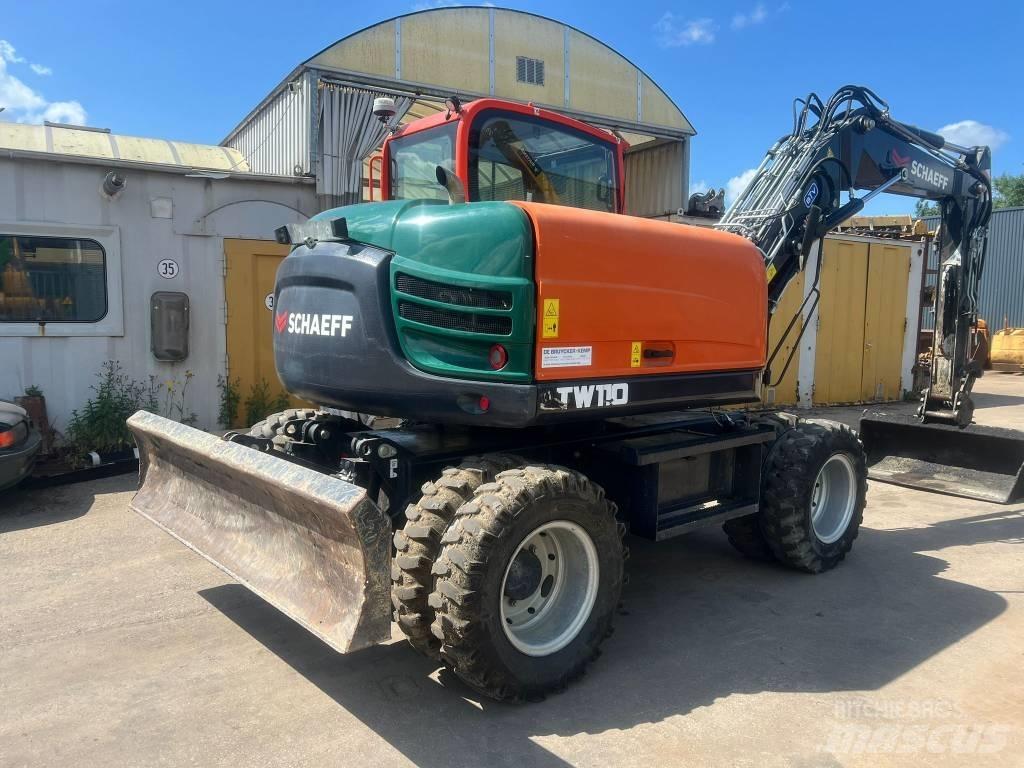 Schaeff TW 110 حفارات بعجل