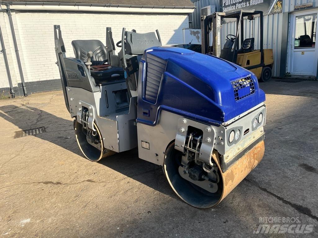 Bomag BW 80 AD-5 مداحل ثنائية الاسطوانة