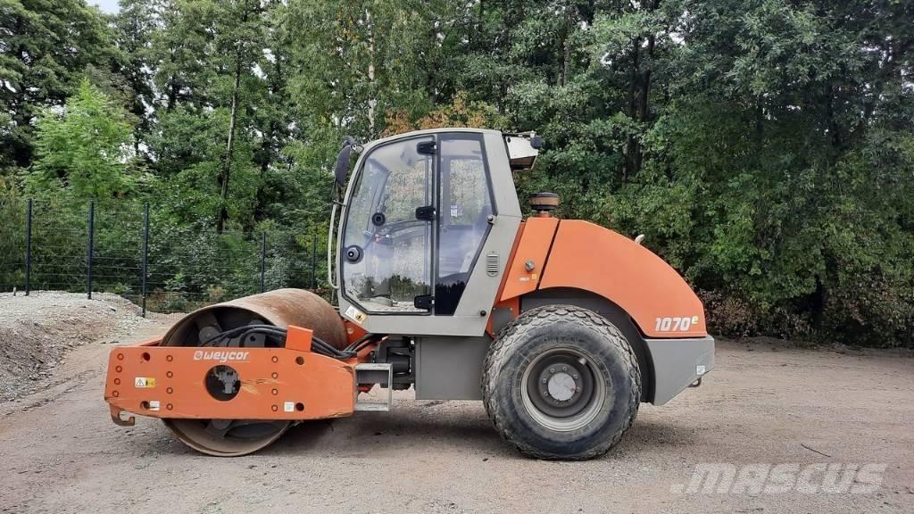 Atlas AW 1070 مداحل أحادية الأسطوانة