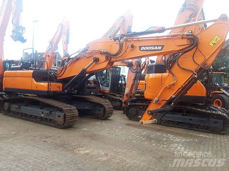 Doosan DX 255 LC-5 حفارات زحافة