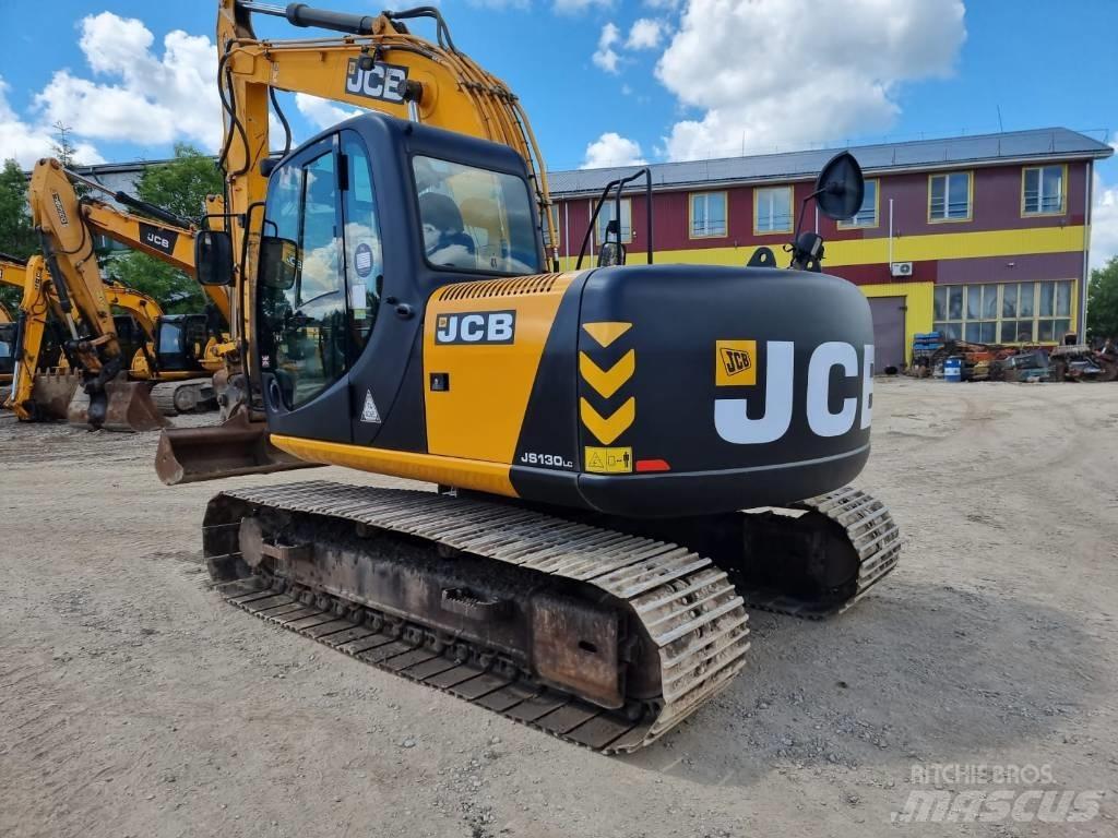 JCB JS 130 LC حفارات زحافة