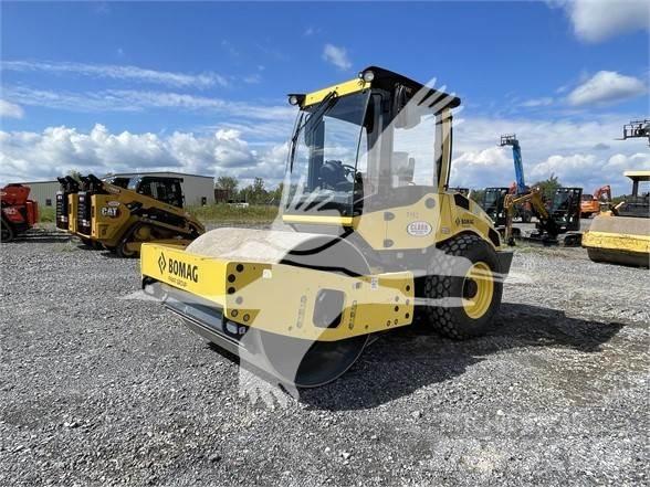 Bomag BW177D-5 مداحل أحادية الأسطوانة