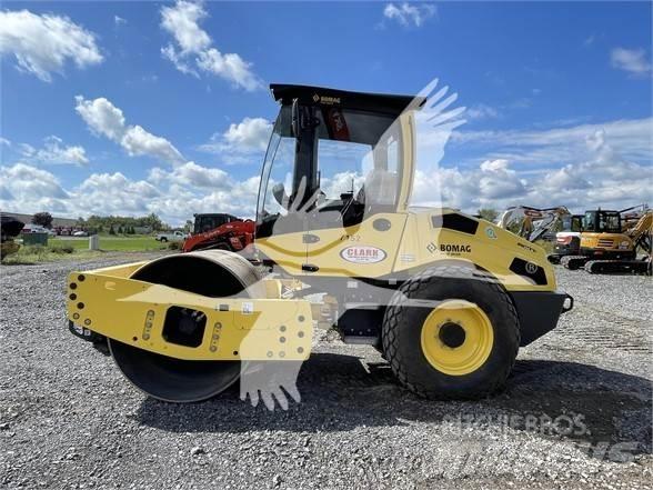 Bomag BW177D-5 مداحل أحادية الأسطوانة