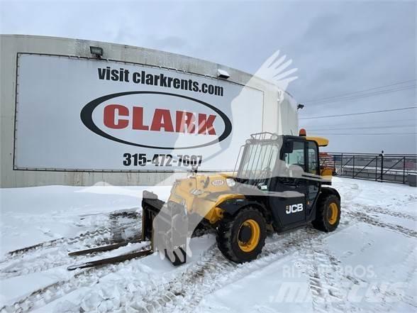 JCB 525-60 مناولات متداخلة