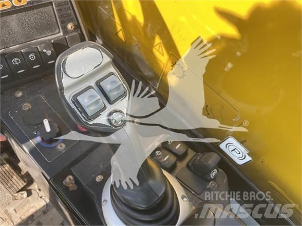 JCB 525-60 مناولات متداخلة