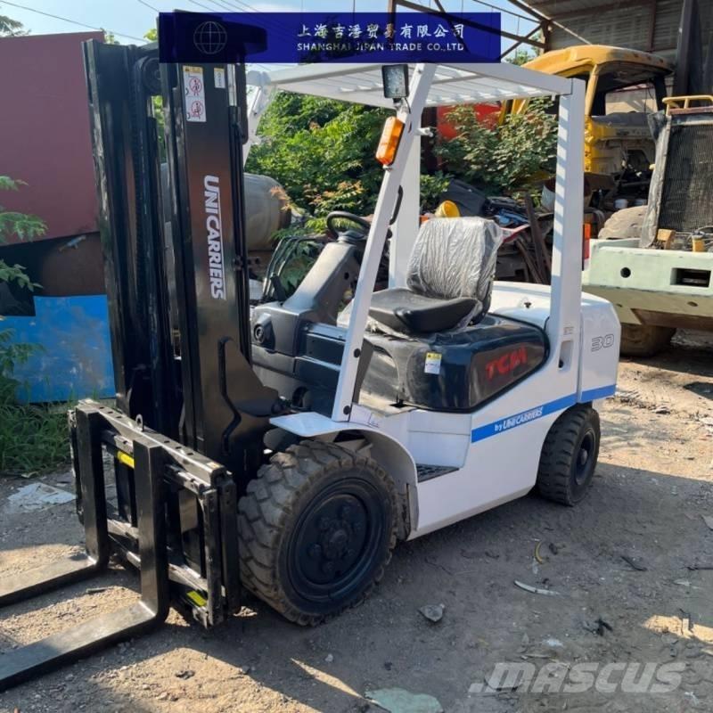 TCM FD 30 شاحنات الديزل