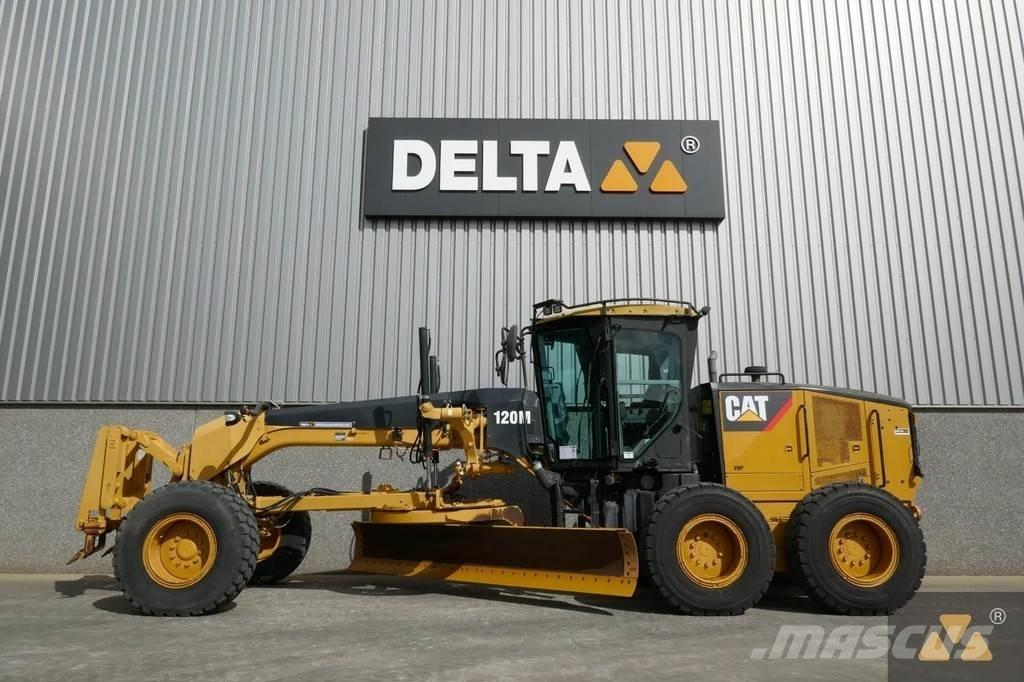 CAT 120M معدات تمهيد الطرق