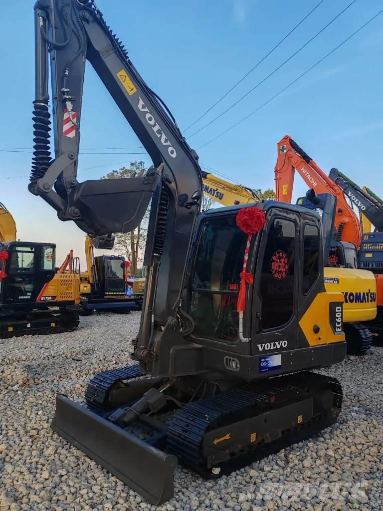 Volvo EC60D حفارات زحافة