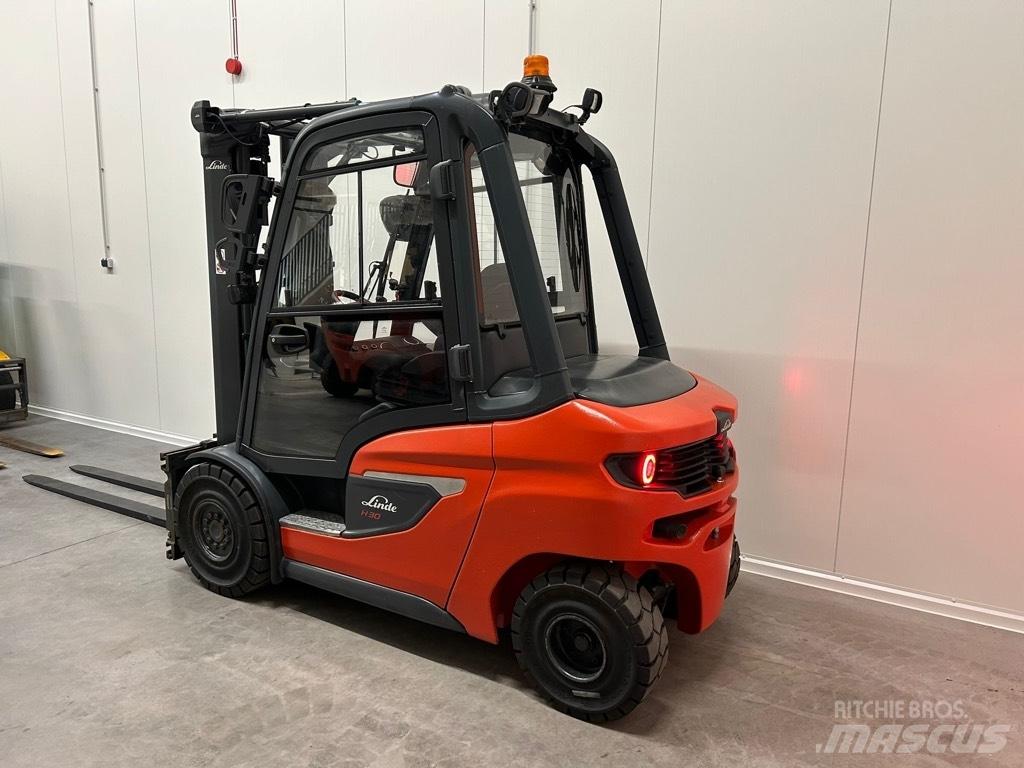 Linde H30D/1202 شاحنات الديزل