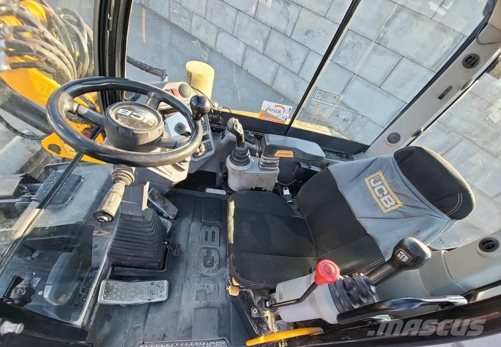 JCB HD110W T4F حفارات بعجل