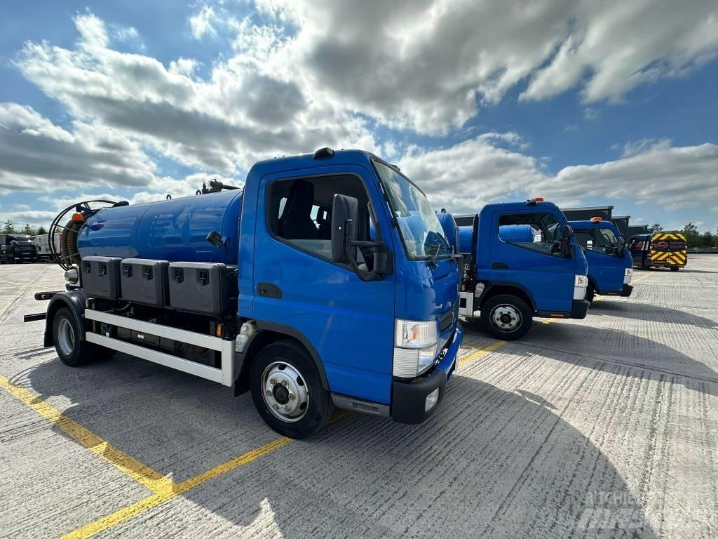 Mitsubishi Canter شاحنات المخلفات