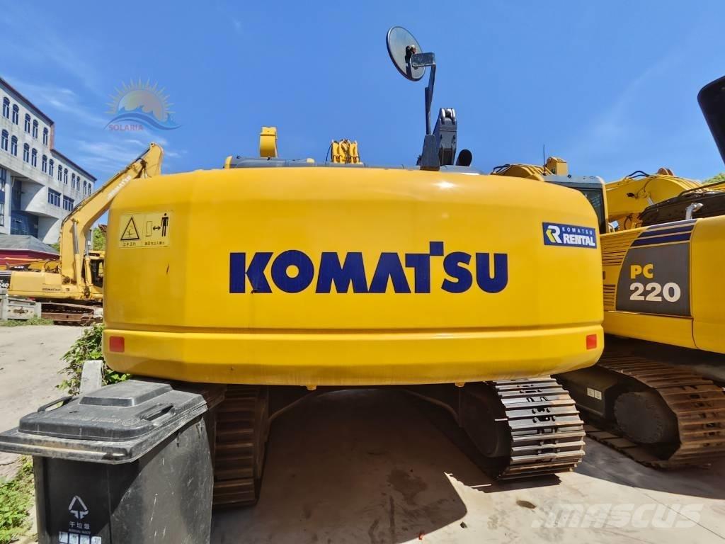 Komatsu PC 220-8 حفارات زحافة