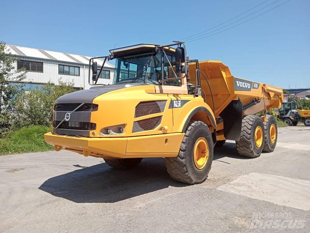 Volvo A 25 F ساحبات مفصلية