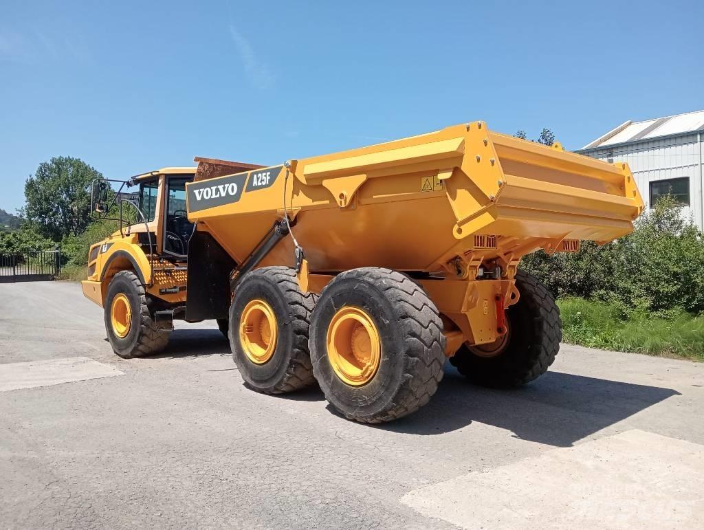 Volvo A 25 F ساحبات مفصلية