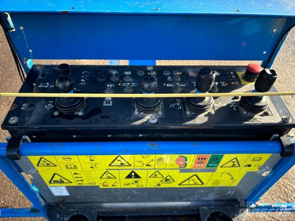 Genie SX 135 XC رافعات سلة تلسكوبية