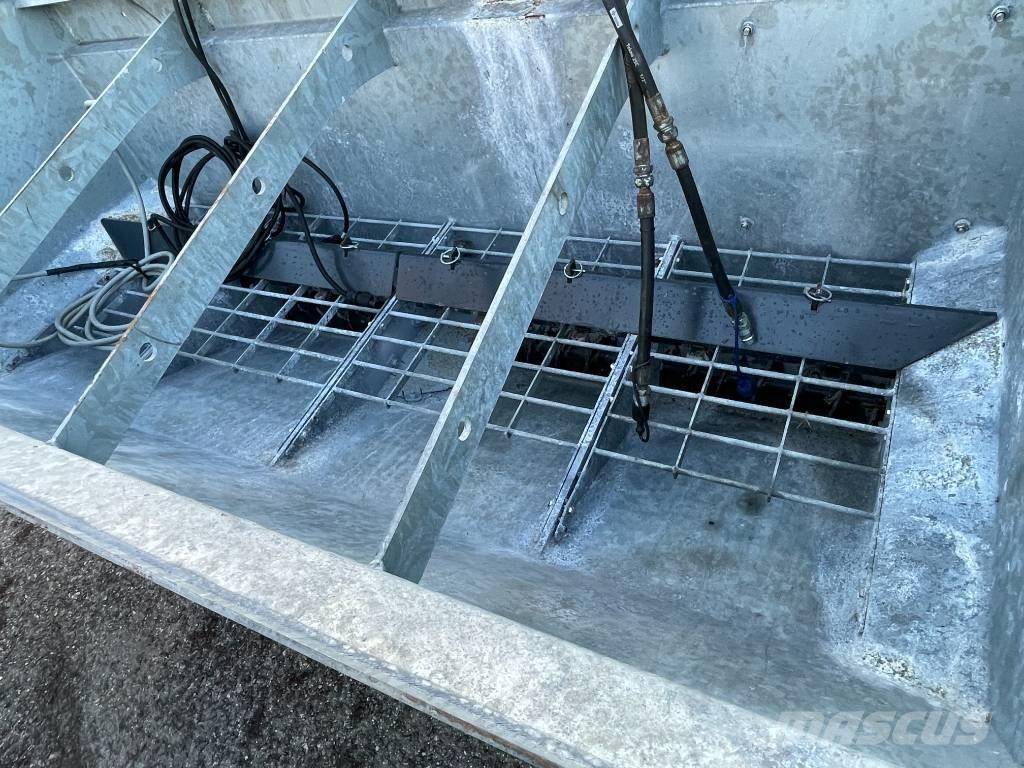 Sami SAMI SLD-18 معدات نشر الرمال والملح