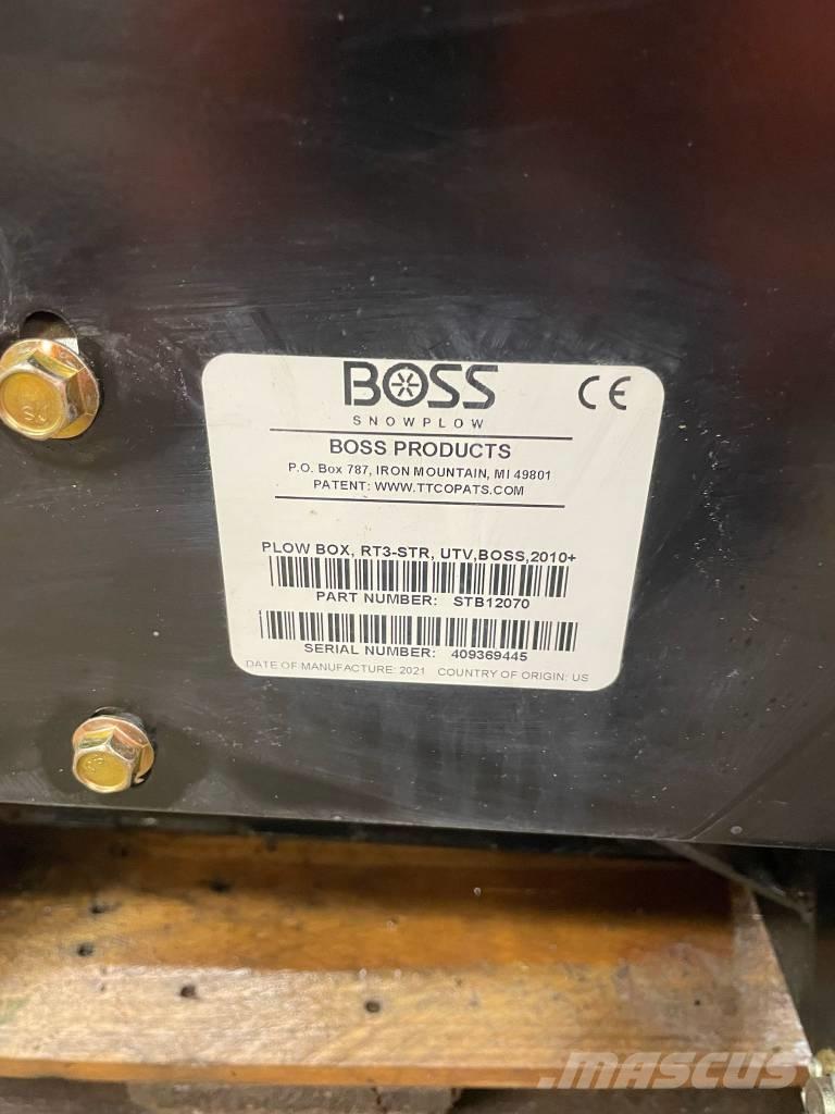 Boss SK-R 6' Box Plow حراثات ونصول الجليد