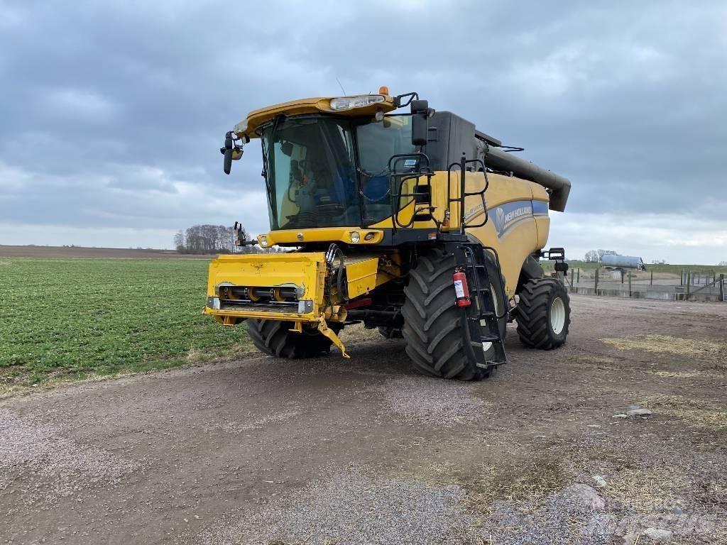 New Holland CX 8090 حصادات