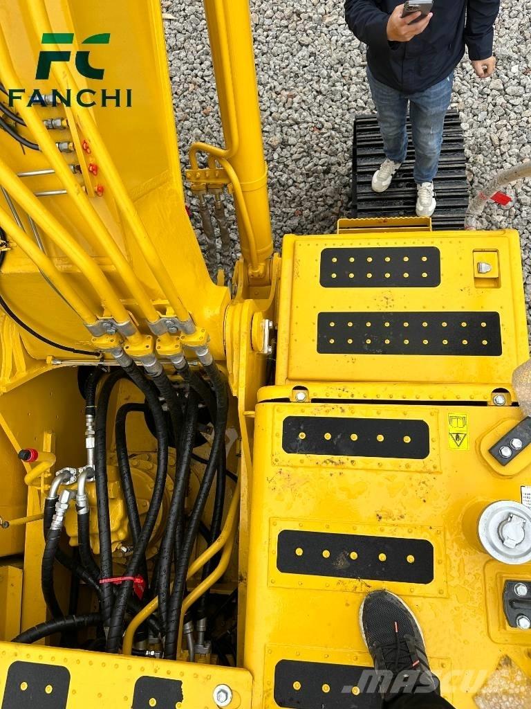 Komatsu 200-8 حفارات زحافة