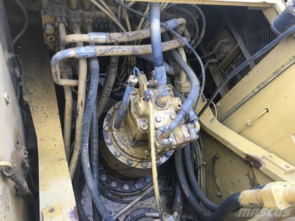 CAT 330 C حفارات زحافة