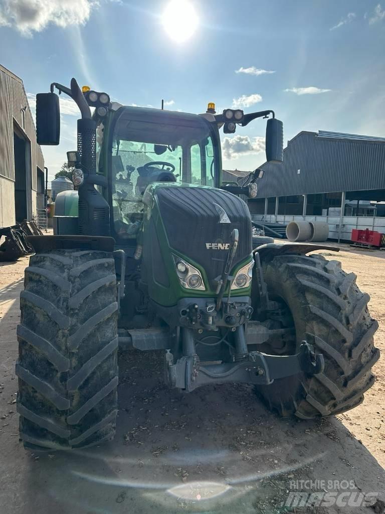 Fendt 724 Profi Plus الجرارات