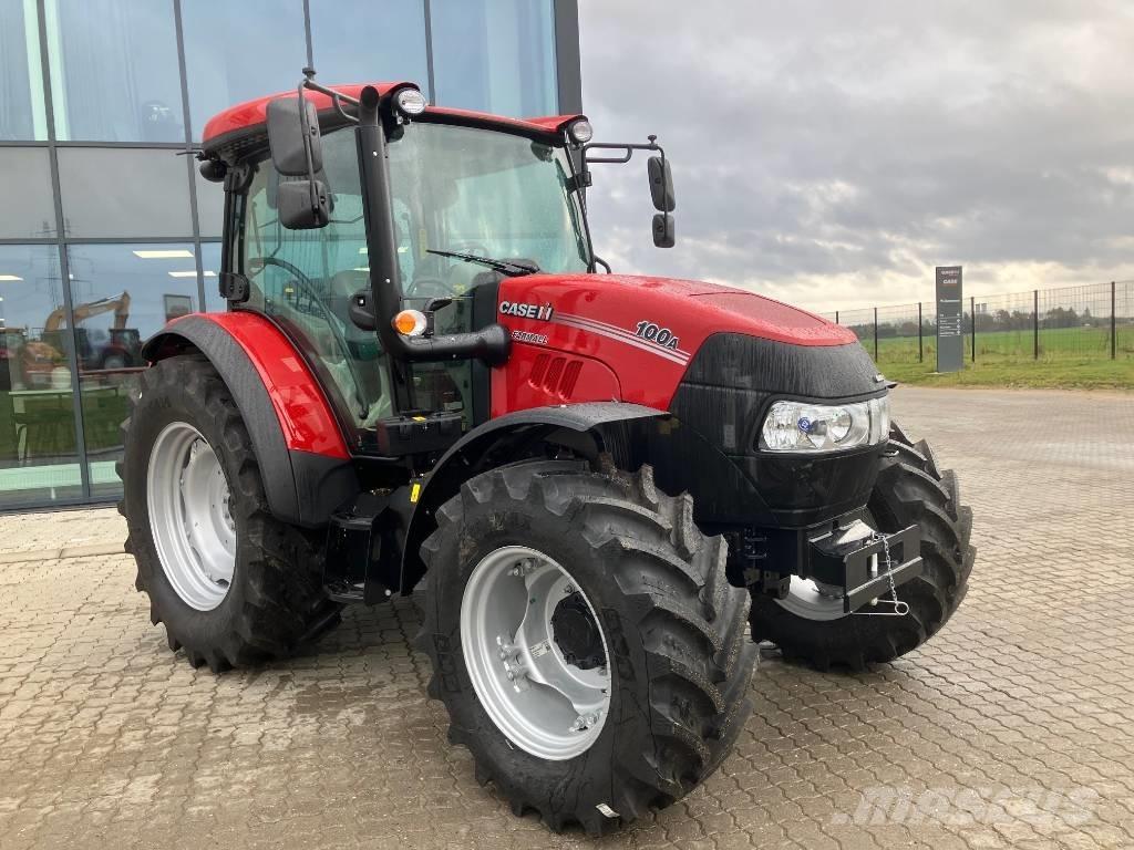 Case IH Farmall 100A الجرارات
