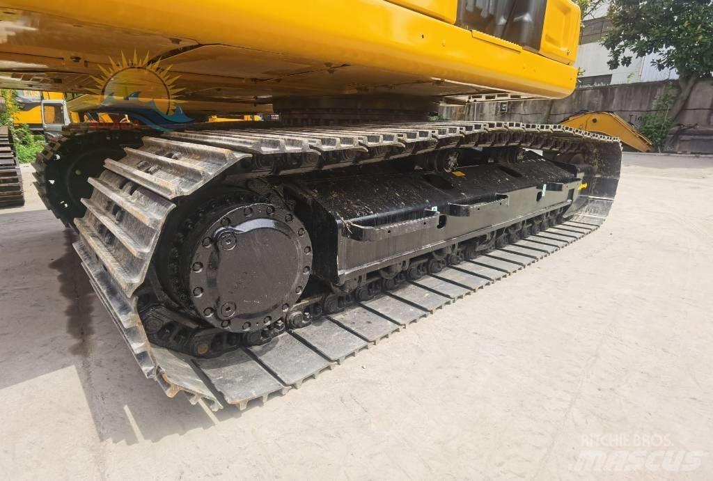 CAT 320 GC حفارات زحافة