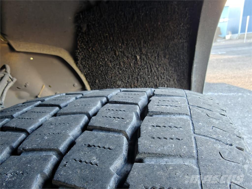 Scania P320 شاحنات الرافعات