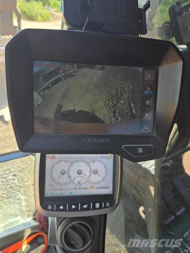 Doosan DX 300 LC-5 حفارات زحافة