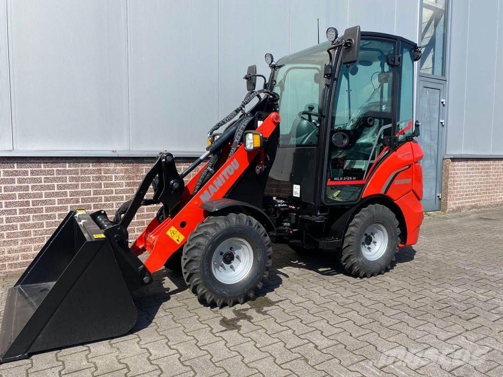 Manitou MLA2-25 لوادر بعجل