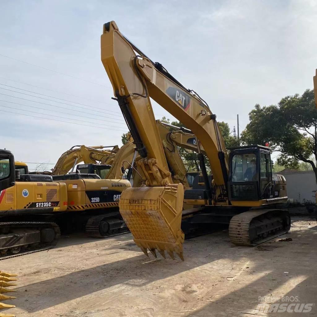 CAT 330 حفارات زحافة