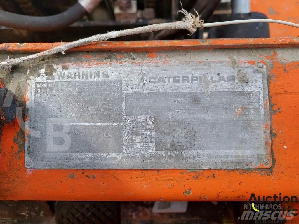 CAT V 50 D شاحنات الديزل