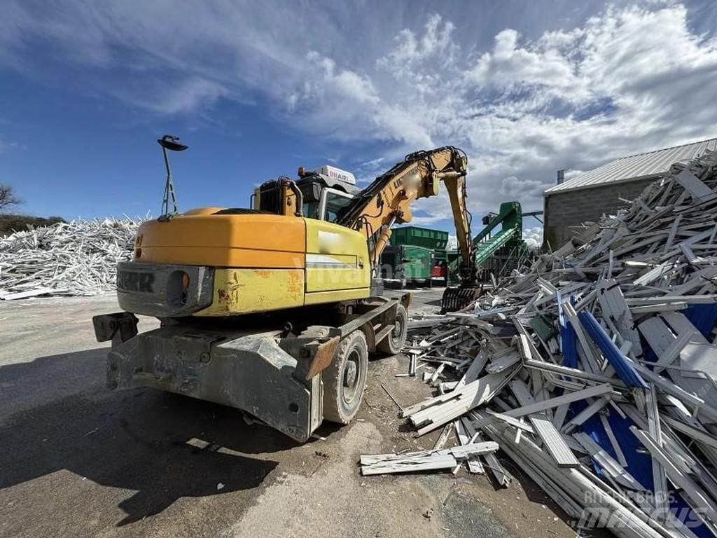 Liebherr A316 Li حفارات خاصة