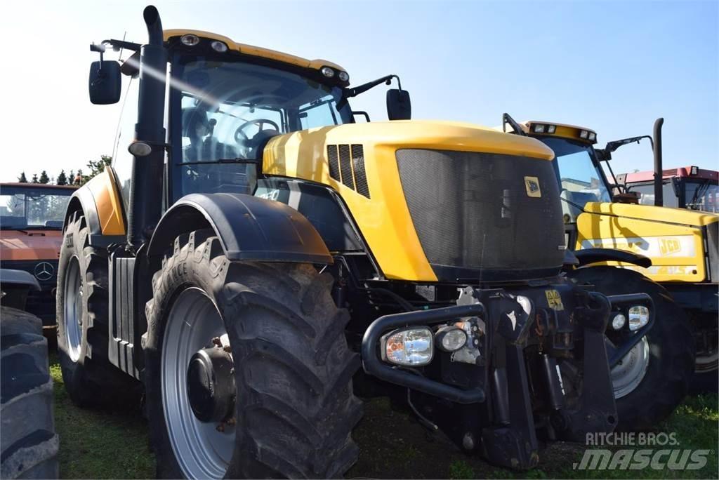 JCB Fastrac 8250 الجرارات