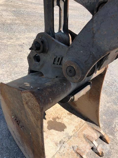 DEERE 85G حفارات زحافة