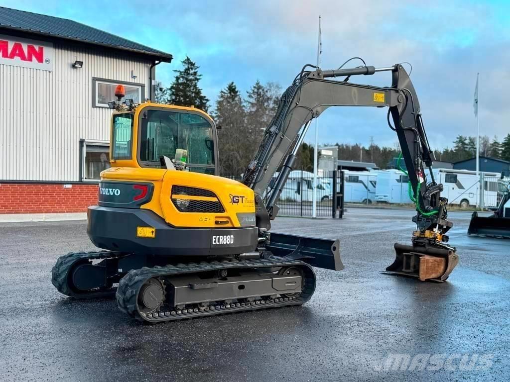 Volvo ECR 88 D حفارات وسط 7 طن - 12 طن