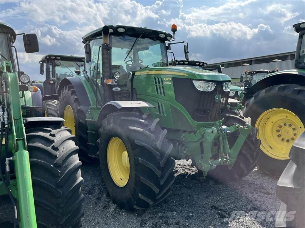 John Deere 6210R الجرارات