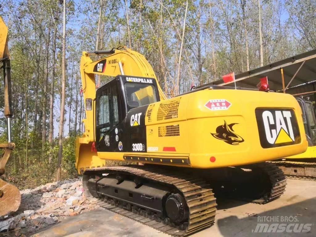 CAT 330D2 حفارات زحافة