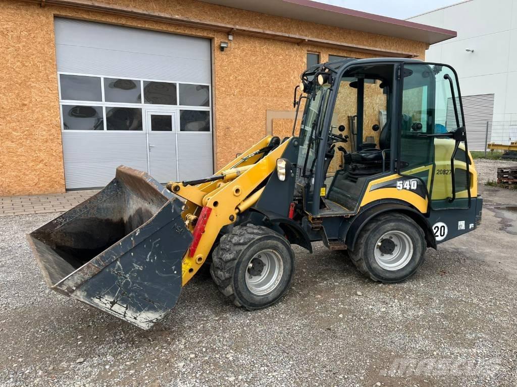 Gehl 540 لوادر بعجل