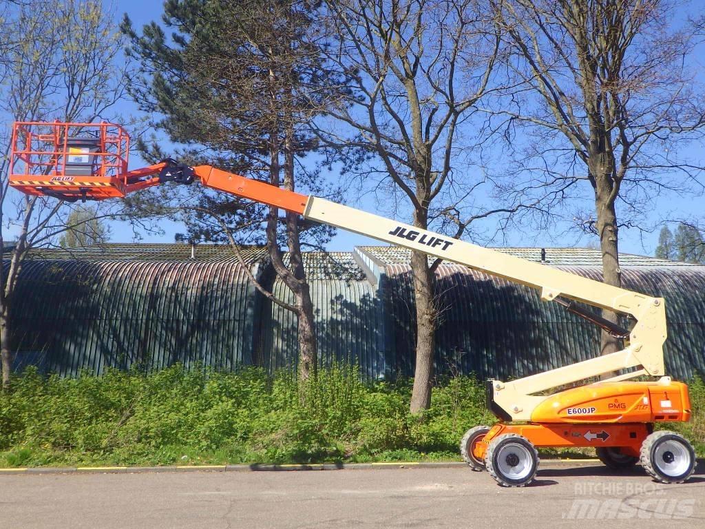 JLG E600JP رافعات سلة تلسكوبية