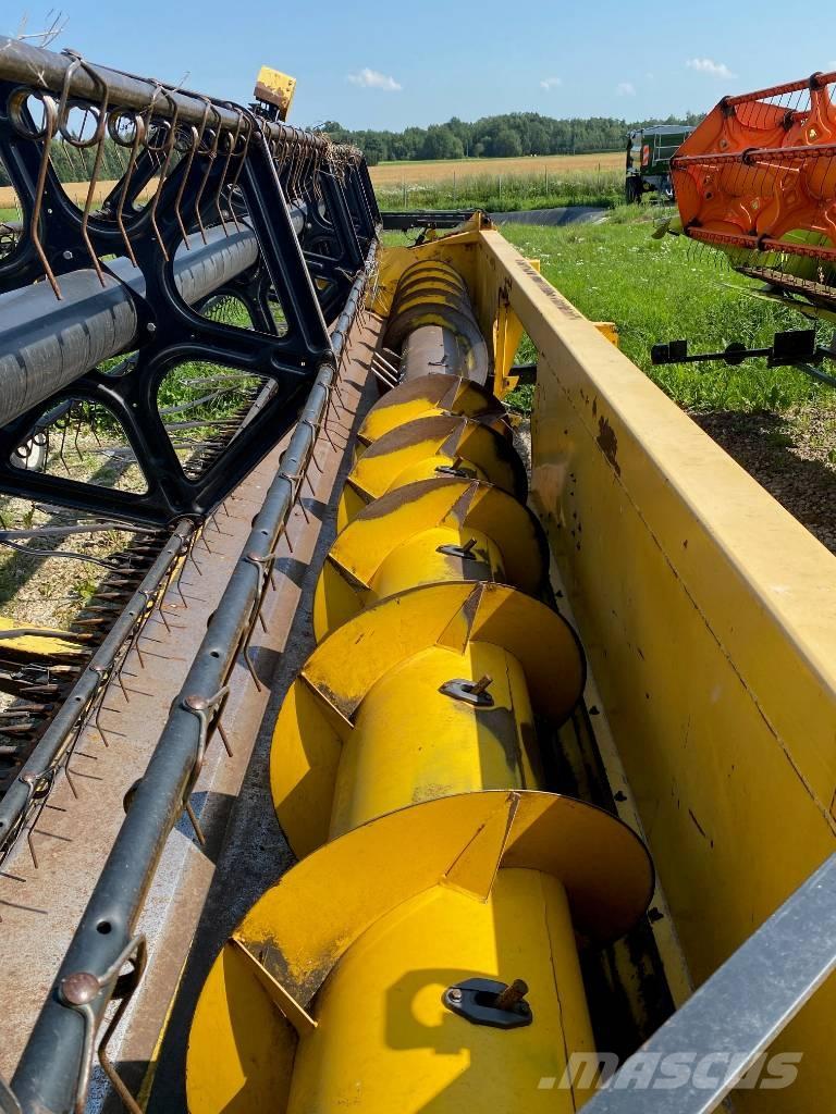 New Holland CX 8070 حصادات