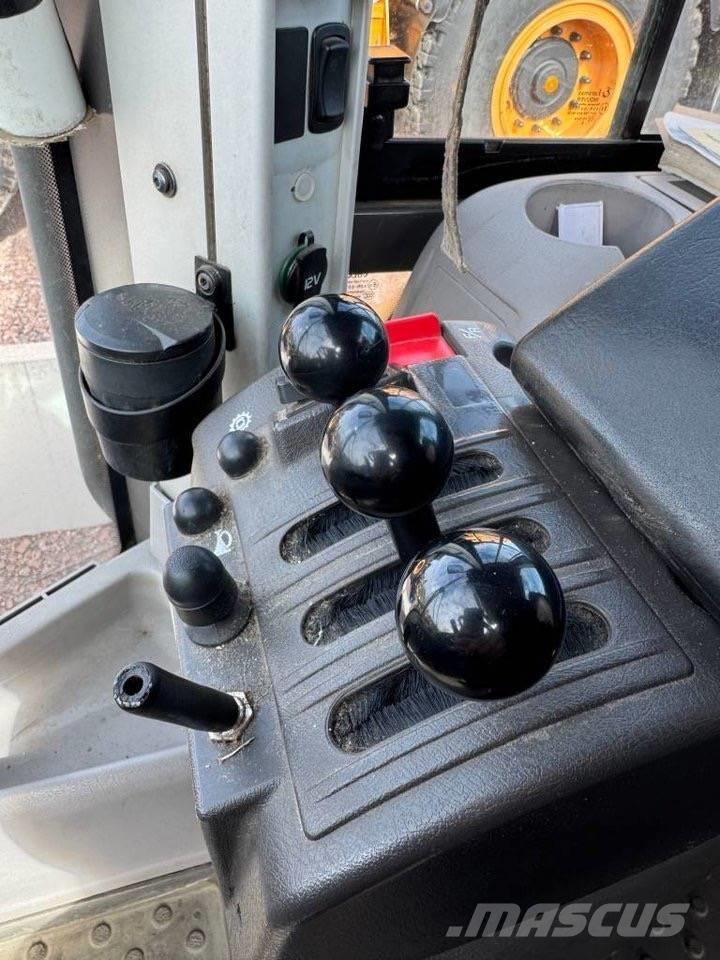Volvo L 60 F لوادر بعجل