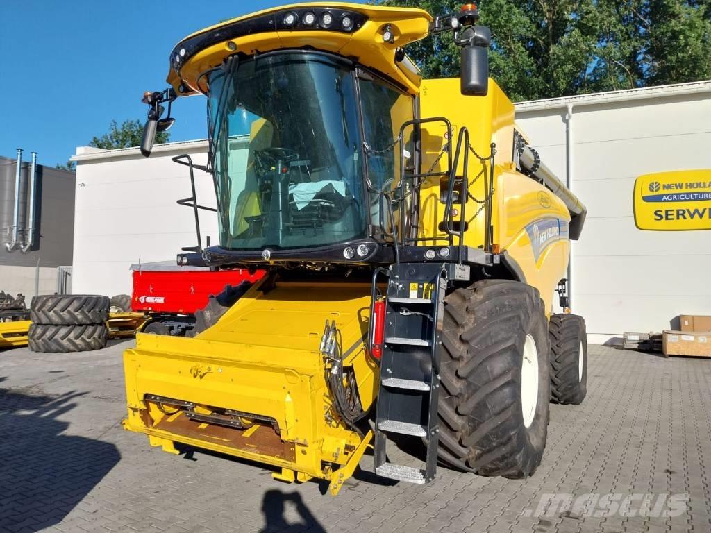 New Holland CX 8.90 حصادات